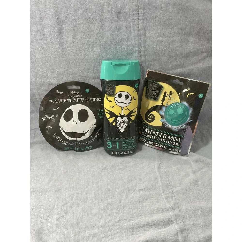 NEW Set of Disney Tim Burtons The‎ Nightmare Before Christmas - Bath 3-1 & Bomb